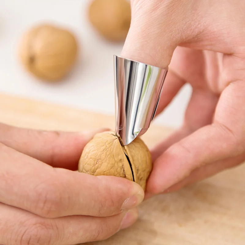 Fruit Peel Finger Protector Kitchen Pick Vegetables Gadgets Stripping Beans Garlic Peeler 1pc