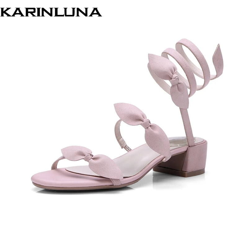 Karinluna/Новая мода на среднем квадратном каблуке замшевые с одноцветной бабочкой Best качество обуви женщина Повседневное Черные Летние
