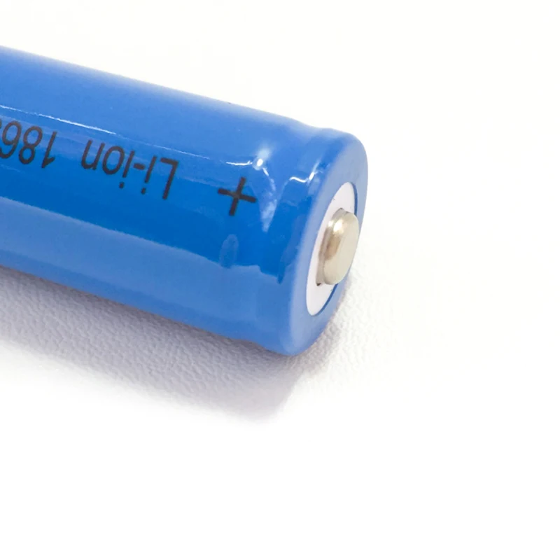 2 шт. 18650 3,7 в 2200 мАч батареи Литий-ионные перезаряжаемые большой емкости фонарик питания(не AA или AAA