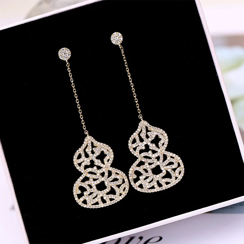 

Ruifan Europe Big Gourd Shape Cubic Zircon Large Pendants Long Dangle Earrings Gold/White Gold Rhinestone Drop Earring YEA344
