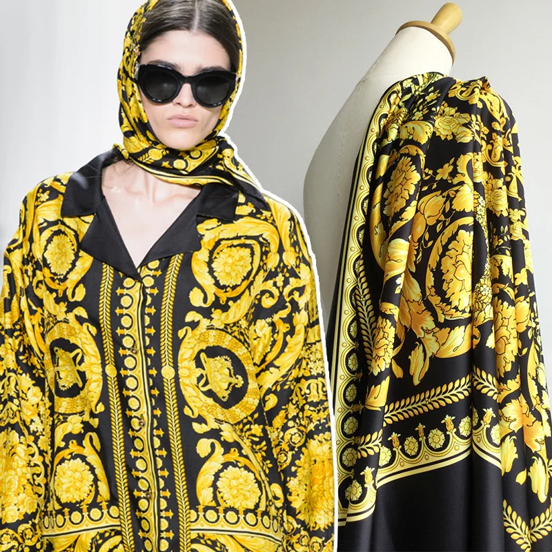 

New 145cm wide polyester printed fabric Europe and America Baroque fashion digital printing Home service pajamas dress fabric