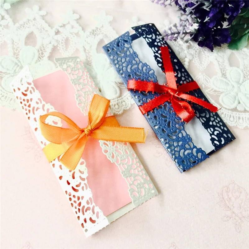 

DiyArts 2018 New Lace Hollow Frame Metal Cutting Dies 1Pcs 106x24mm Embossing Stencil Scrapbooking Album Crafts Cards