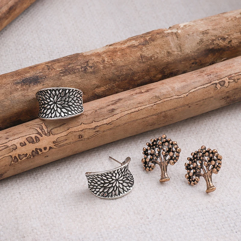 

Fashion Modern Stud Earrings Gold Silver Color Tiny Skull Tree Geometry Metal Earrings For Women Female Jewelry Wholesale