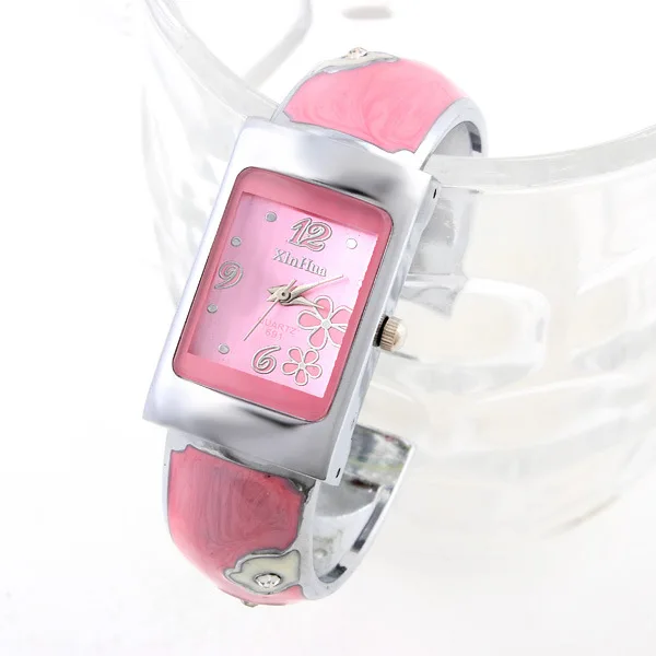 The petals are classic all-match bracelet watch Korea Fashion Bracelet Watch 2015 explosion models