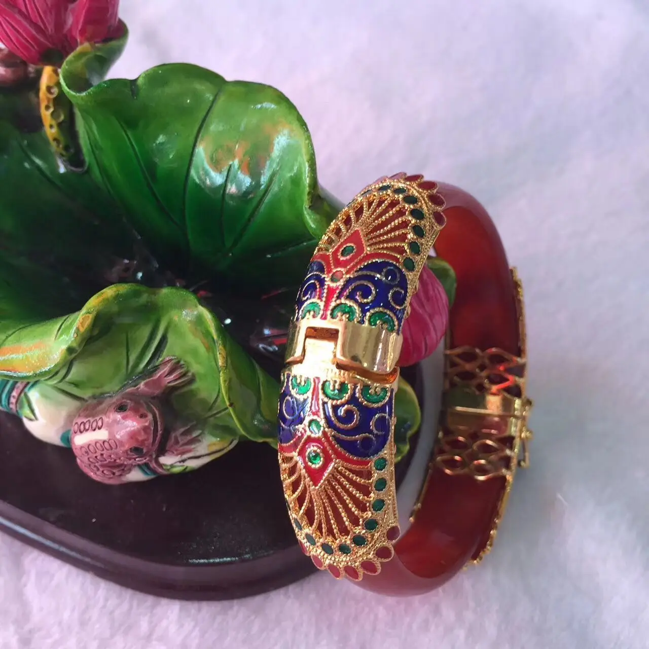 

Koraba Fine Jewelry Best Gift for A Stylish Women's Bracelet, A Natural Agate Inlaid Design Bracelet Free Shipping