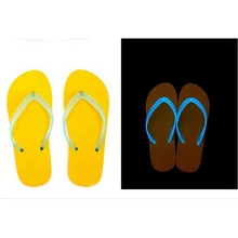 2017 Xpress Lumineux couple de hommes et femmes en été slip sandales sauvage lumineux plage pantoufles W587