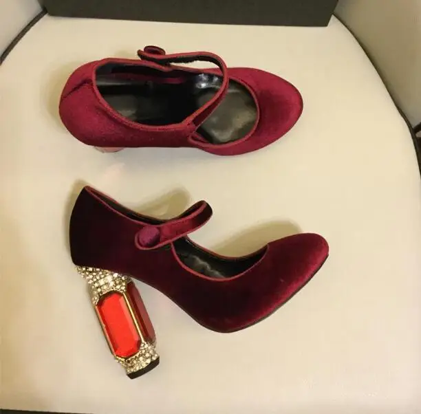 Женские туфли-лодочки на квадратном каблуке; туфли из флока с Т-образным ремешком; женские пикантные туфли на высоком каблуке с острым носком и кристаллами; свадебные туфли для офиса