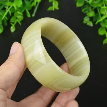 

Chinese Hand-carved natural jades bracelets Bangle 63 mm Diameter