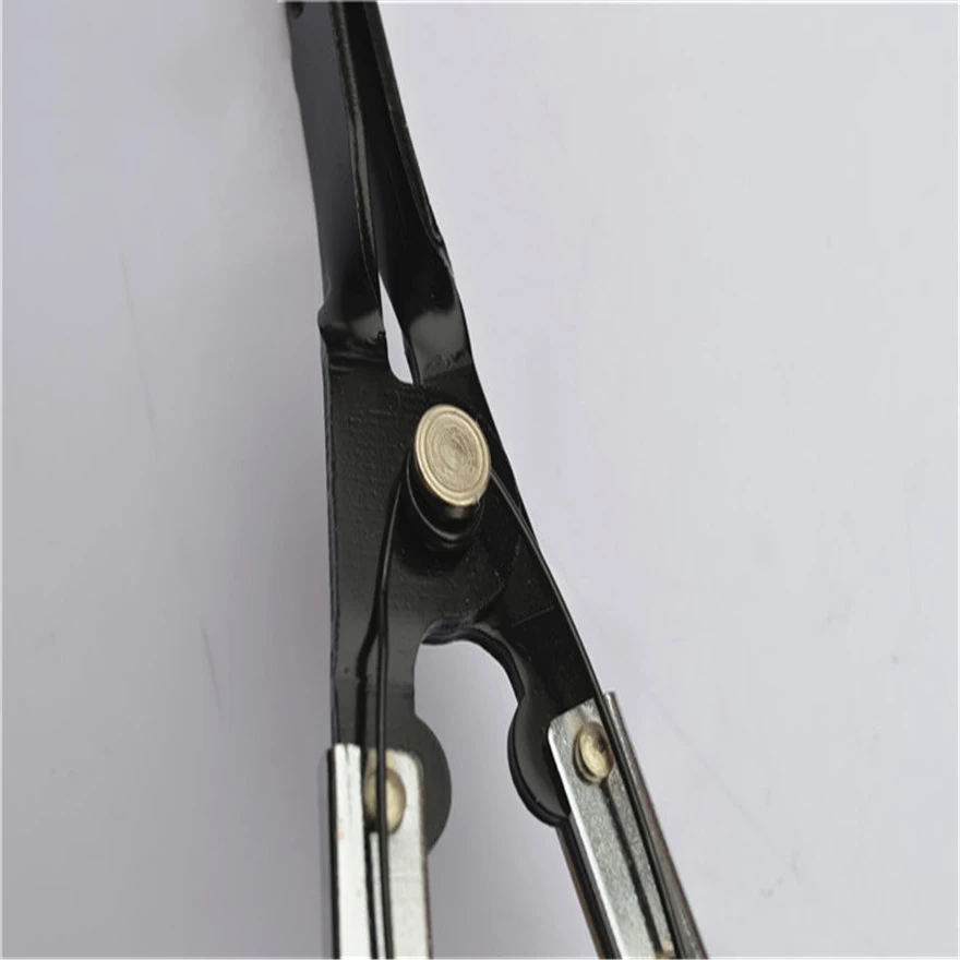 

Lighting pliers Glue screwdriver Plastic rivet removal pliers Press-down clamp