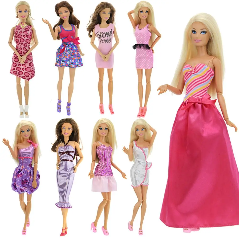 

Random 3 x Fashion Dress Dinner Party Mini Gown Princess Wedding Dollhouse Accessories Clothes for Barbie Doll