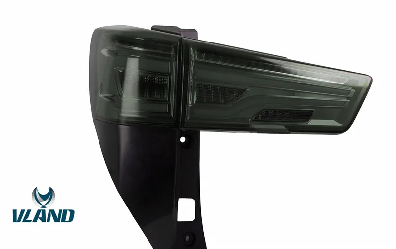 VLAND заводской Автомобильный задний светильник для Innova светодиодный задний светильник crystal задний фонарь с светодиодный мигающий сигнал Innova