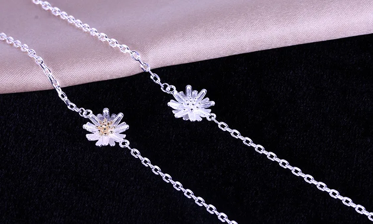 2351092758_248682925