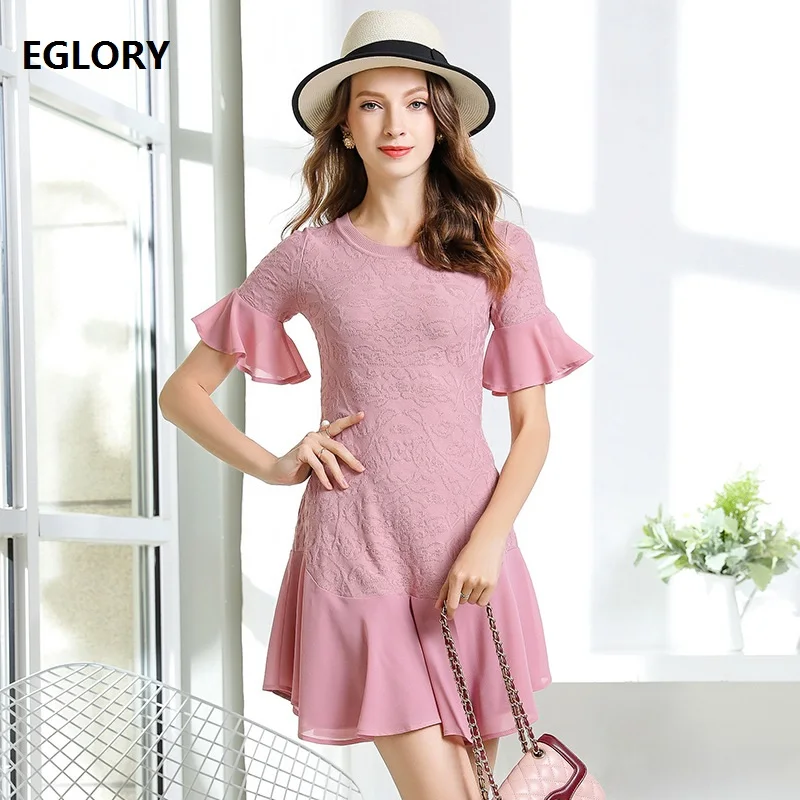 Best Price High Quality Brand New 2019 Fashion Sweater Dress Ladies Vintage Jacquard Pattern Knitted Flare Sleeve Pink Black Pullover Dress