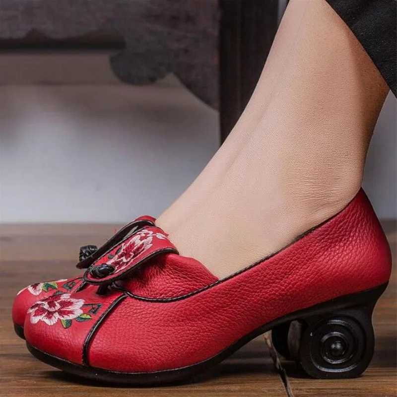 medium heel dress shoes