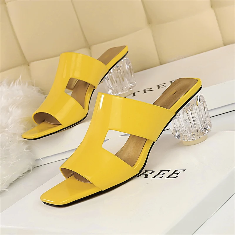 

Brand Women Yellow Green White Slippers Transparent Strange Clear High Heels Slides Jelly Shoes Summer Female Mules Party Shoes