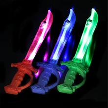 Светодиодный игрушечный светильник saber Led мигающий игрушечные мечи косплей реквизит Детский двойной светильник игрушечная сабля меч для мальчиков рождественские подарки 12 шт./лот