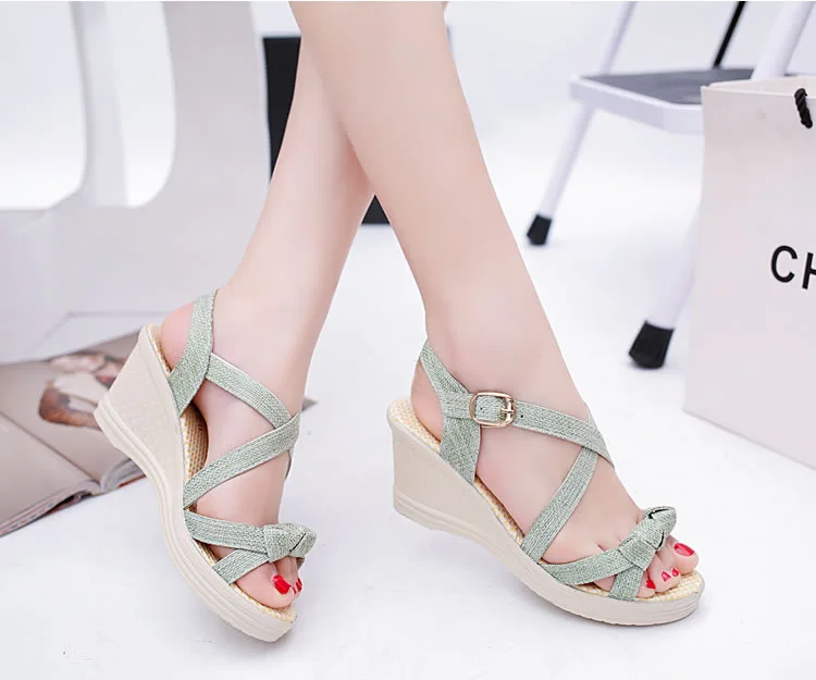 

2019 HOT ! EUR 35-41 Buckled Fashion shoes Women Wedges sandals for Lady Wedges Summer and Spring & Beige and Green