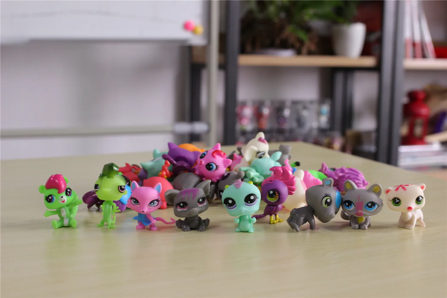 Little Pet Shop Mini Toy Animal 20Pcs Cat Dog Action Figures Kids Collectible 