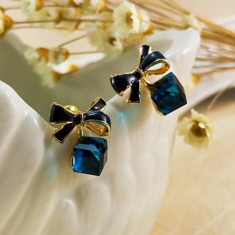 AIWGX Fashion Charm Exquisite Blue Crystal Cubic Zircon Cube Rubik's Bow Earrings For Women's Jewelry | Украшения и