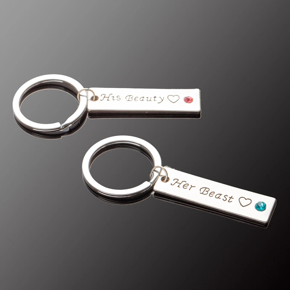 

2pcs/lot Couple Lovers' Keychain Set His Beauty Her Beast For Lovers Couples Boyfriend Girlfriend Keychains Jewelry Gifts