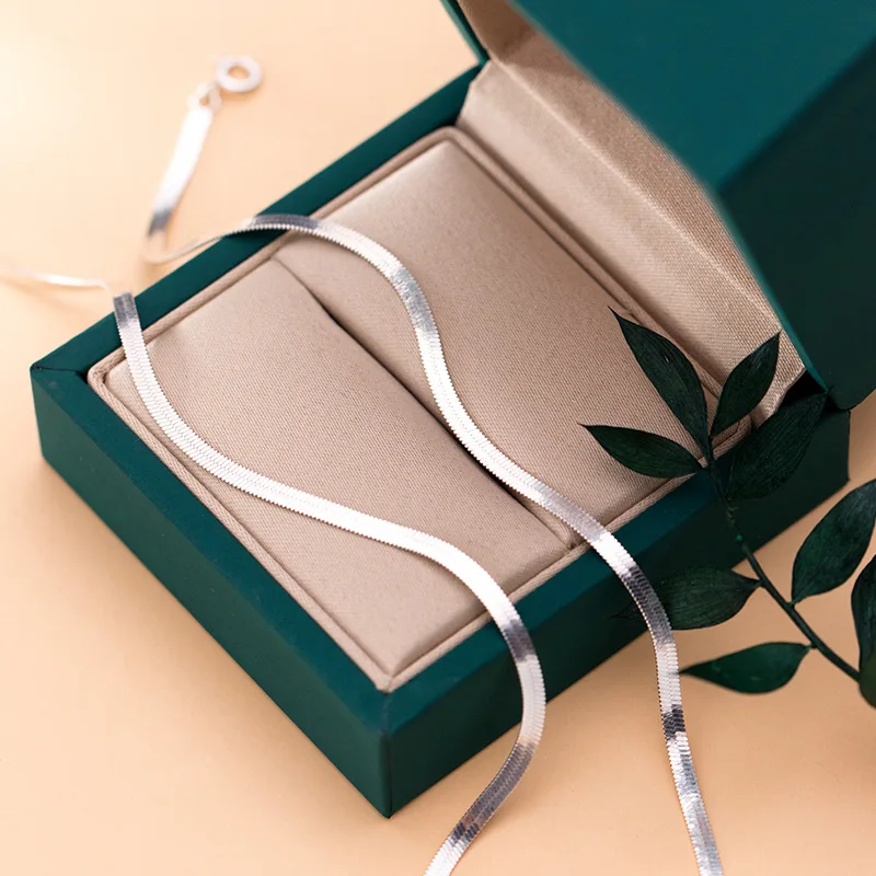 11373059933_334617663