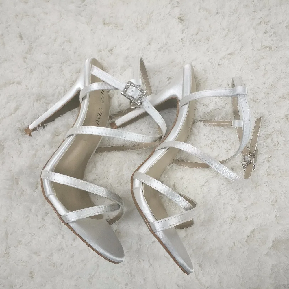 CHMILE CHAU/элегантная женская обувь для вечеринок из сатина цвета слоновой кости; босоножки с ремешком на щиколотке на шпильке с пряжкой; большие размеры; zapatos mujer; 5186-21a