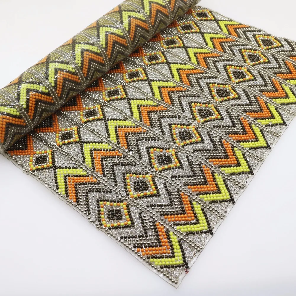 

Free ship 40cm rhinestone self Adhesive sheet or HotfIx to fabric rhinestone Decor Mesh Roll for wedding clothes white AB