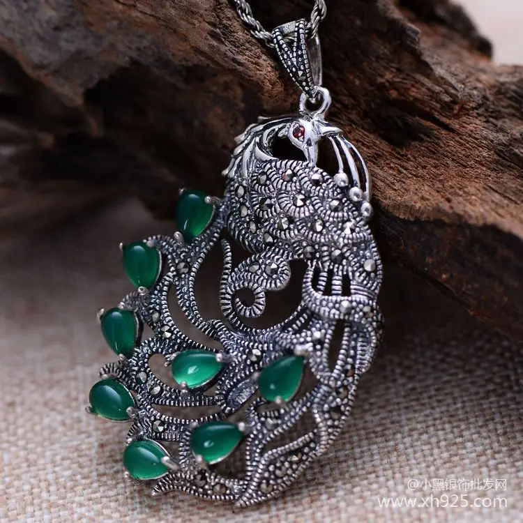 

Thai silver 925 sterling silver jewelry inlaid Mosaic peacock chalcedony female models pendant free shipping