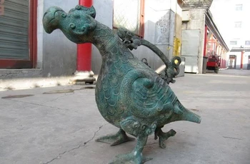 

21"Chinese Folk Old Copper Bronze found Aromatherapy parrot Bird Zun Pot 8.02