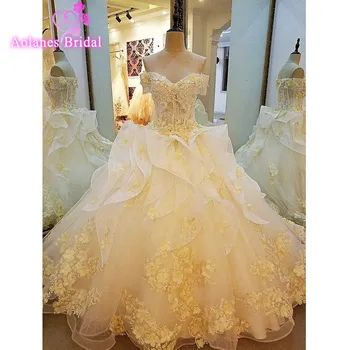

2017 Romantic Scalloped Neck Sleeveless Ball Gown Tiered Wedding Dress Vintage Appliques Court Train Robe De Marriage Plus Size