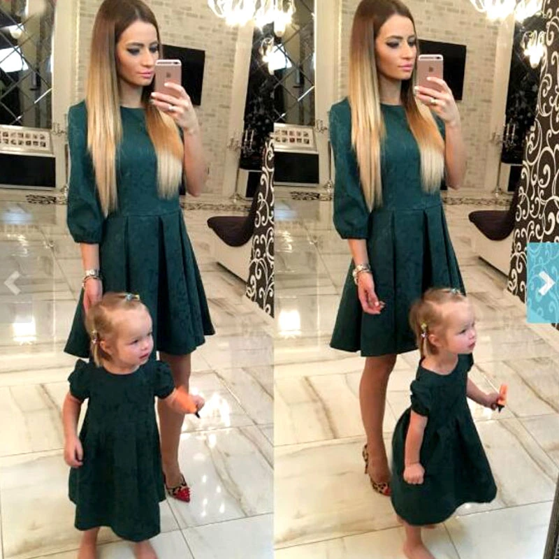 baby and mother dress