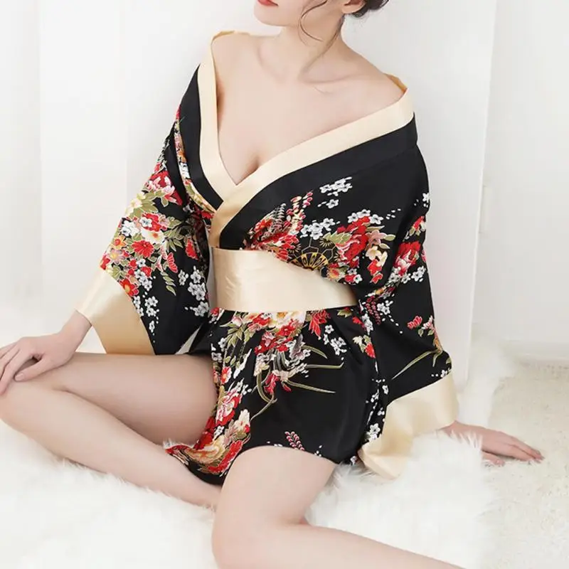 

Women Japanese Traditional Kimono Sleepwear Sexy Deep V-neck Kimono Satin Floral Printed Nightwear Short Bath Robe Feminina Muje