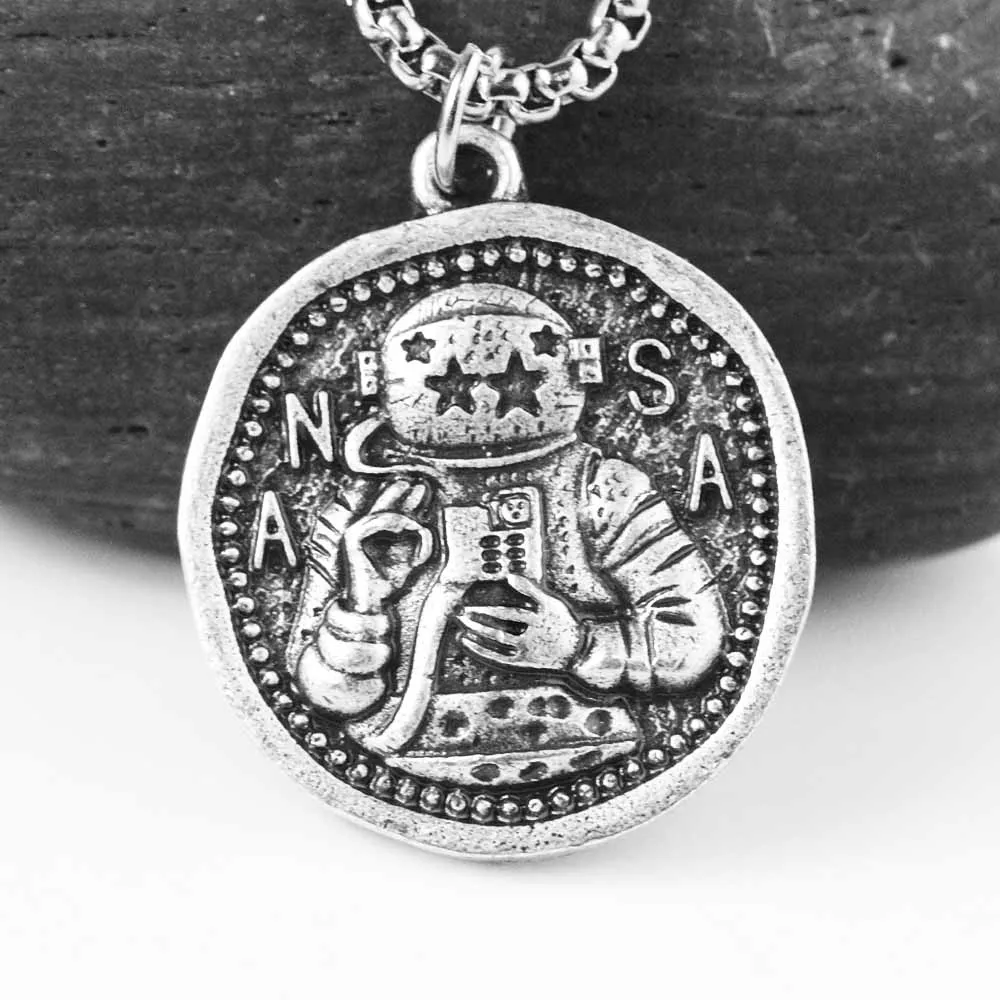 

Mens Vintage Spaceman Astronaut Pendant Necklace Universe Meditation Trinket Retro Chain Galaxy Outer Space Jewelry