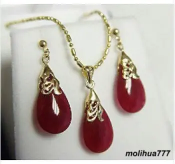 

Exquisite red jades espendant necklace earrings set Gift-