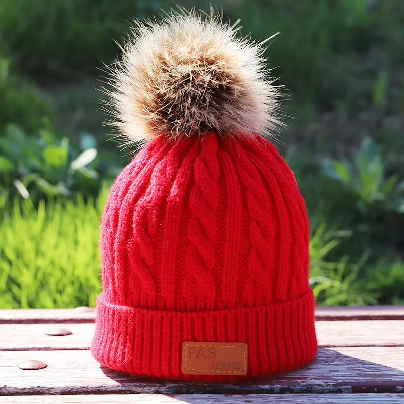 Одноцветные детские вязаные хлопковые шапки, теплые свободные шапки с помпонами для мальчиков и девочек, осенне-зимняя Лыжная вязаная шапка Skullies - Цвет: Red