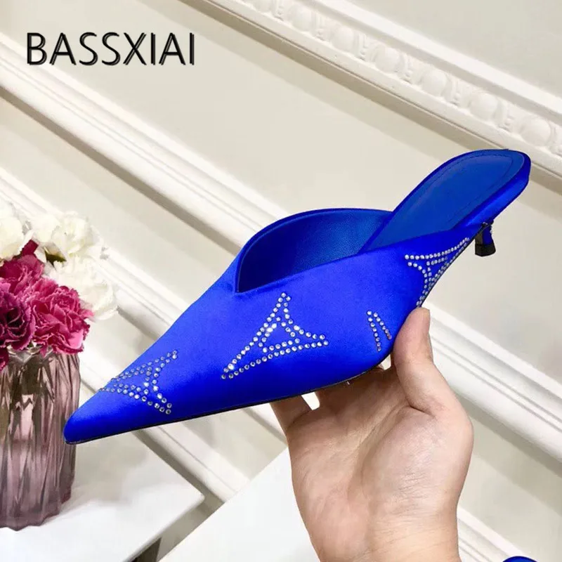 

2019 Newest Luxury Satin Slippers Woman Pointed Toe Rhinestone Strange High Heel Shoes Women Gladiator Sandals