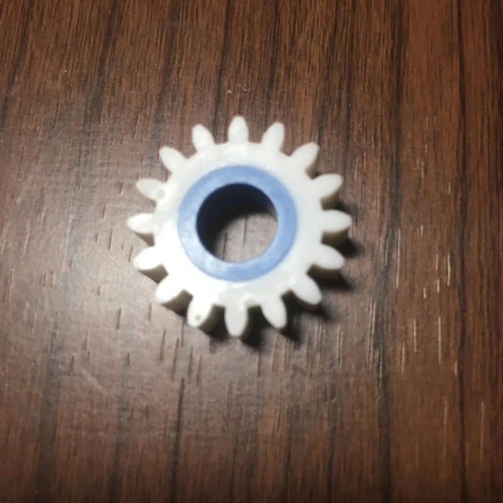 

Fuji minilab new gear 327C1024765 Expand to print the machine spare parts accessories part laser Fuji Frontier 570/550/590/3pcs