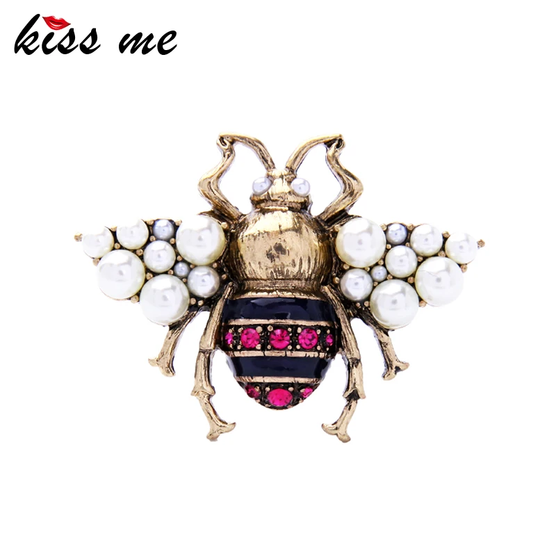 

KISS ME Rhinestone Simulated Pearl Enamel Bee Insect Brooch Pin Personalized Alloy Vintage Brooches for Women