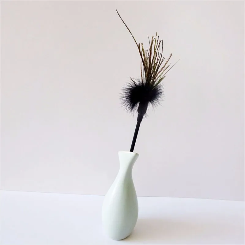 Jouet baguette avec plumes noires pour chat et chaton Jouet baguette avec plumes noires pour chat et chaton