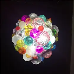 Красочные маленькие шары муранское стекло искусство подвесное освещение Красочные выдувные стеклянные потолочные светильники