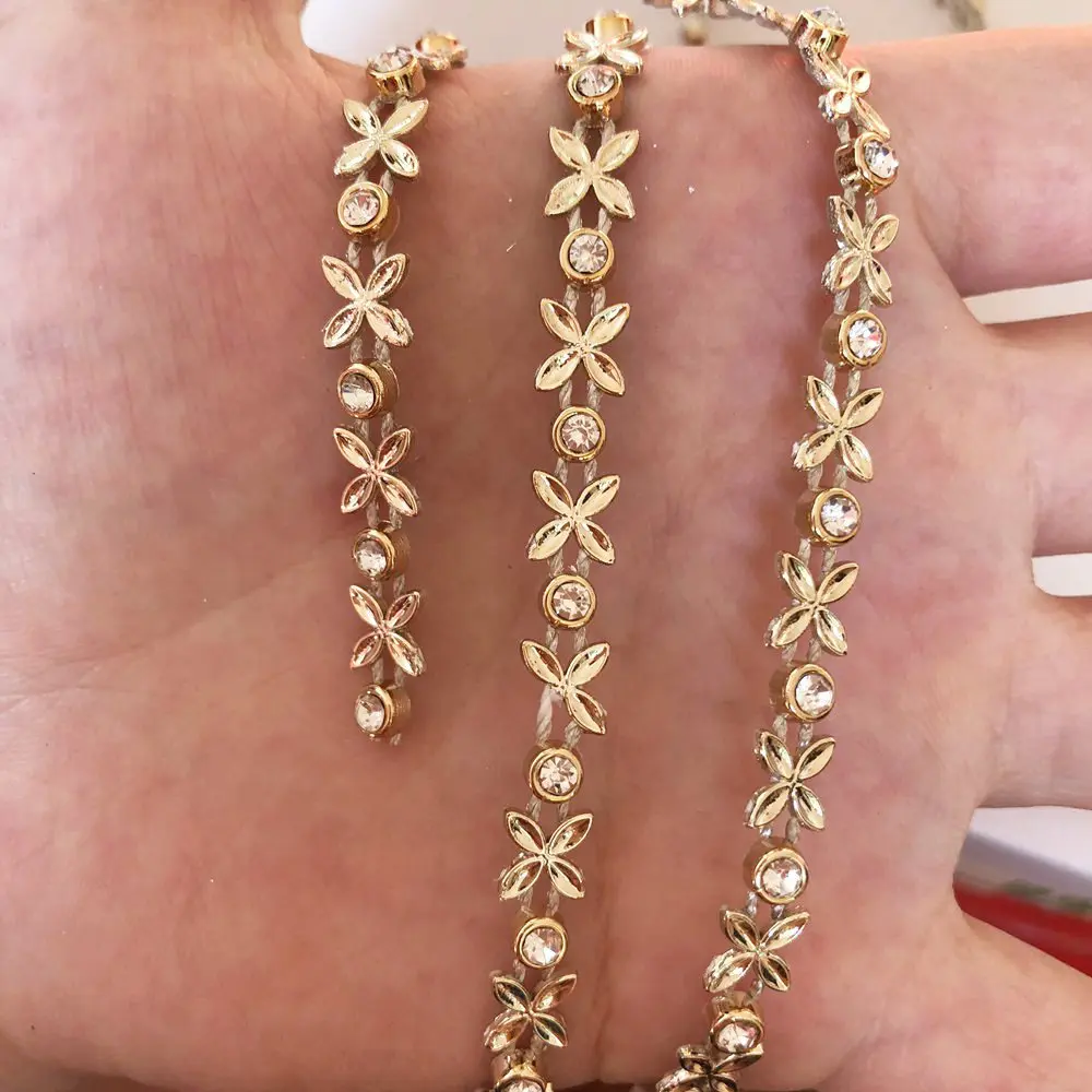 

NEW 1 Yard nice gold bottom 6mm flower shape rhinestone Chain Sewing Lace Trims Crafts Wedding DIY