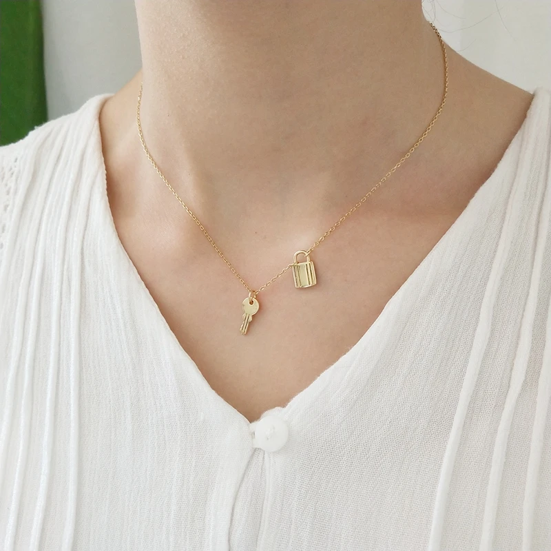 8570709339_2113301229