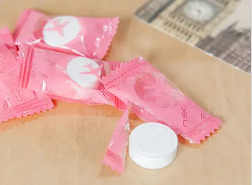 50pcs-Magic-Tissue-Portable-Compressed-Towel-with-All-Kinds-of-Potential-Uses