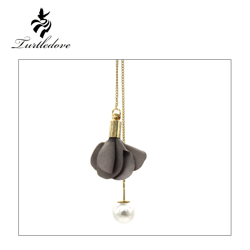 Turtledove Elegant graceful pearl Long pendant earrings with flowers