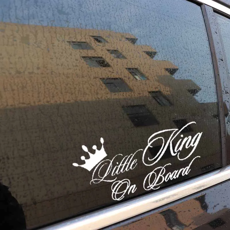 QYPF 15 2 см * 7 Виниловая Автомобильная наклейка Little King On Board черная