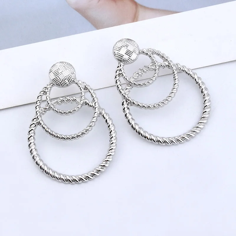 NF10305 (3)