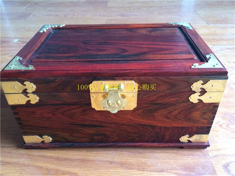  Boîte à bijoux en bois rouge plaqué cuivre/boîte de collection de bijoux en acajou