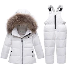 Зимняя одежда для младенцев зимний костюм для маленьких девочек, куртки на утином пуху пальто с мехом+ штаны на подтяжках лыжный костюм, комплекты теплая одежда для маленьких мальчиков