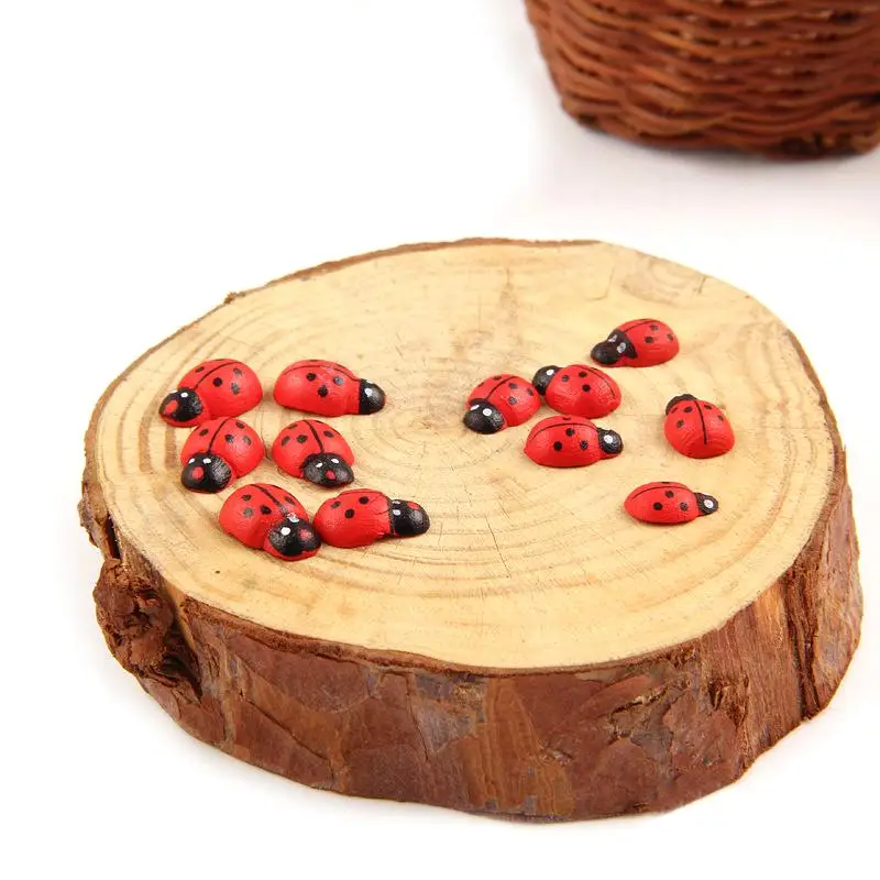 

200Pcs Wooden Ladybird Ladybug Sticker Children Kids Painted Adhesive Back DIY Craft Home Party Holiday Decoration