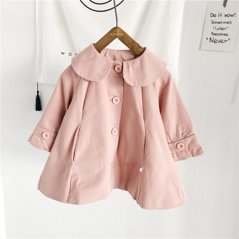 Милые пальто для маленьких девочек куртка с кукольным воротником осенне-весеннее хлопковое пальто для новорожденных Милая одежда средней длины